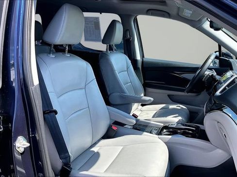 Used 2016 Honda Pilot Touring image 7