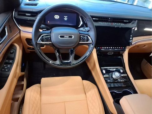 New 2026 Jeep Grand Cherokee Summit AWD/4WD image 13