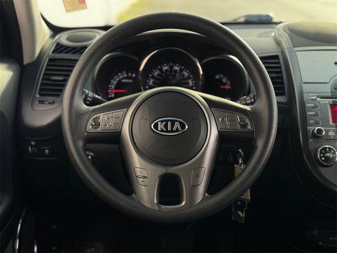 Used 2011 Kia Soul + w/ Audio Pkg image 14
