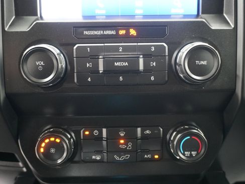 Used 2020 Ford F150 XL w/ Equipment Group 101A Mid AWD/4WD image 19