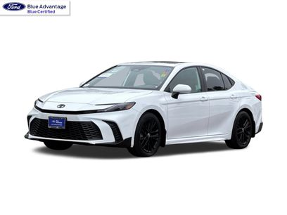 Used 2025 Toyota Camry SE w/ Multimedia Upgrade Package