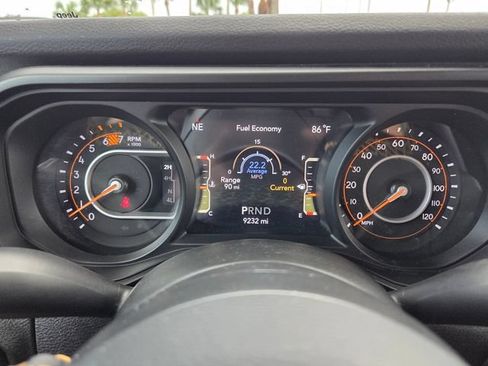 Used 2024 Jeep Wrangler Sport AWD/4WD image 32