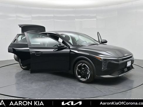 New 2026 Kia K4 EX FWD image 47