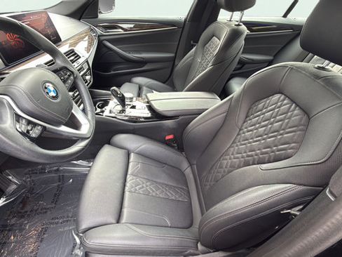 Used 2023 BMW 530i w/ Convenience Package RWD image 14