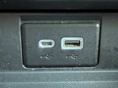 Used 2022 Chevrolet Tahoe RST w/ Luxury Package image 32