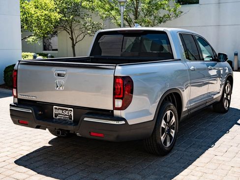Used 2020 Honda Ridgeline RTL image 10
