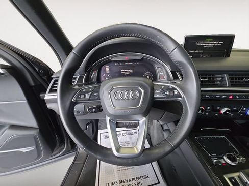 Used 2019 Audi Q7 3.0T Premium Plus w/ Premium Plus Package AWD/4WD image 13