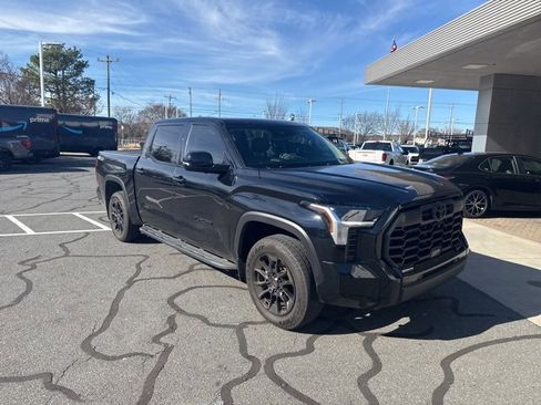 Used 2024 Toyota Tundra Limited image 9