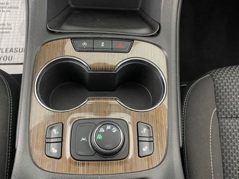 Used 2023 GMC Acadia SLE w/ Driver Convenience Package image 42