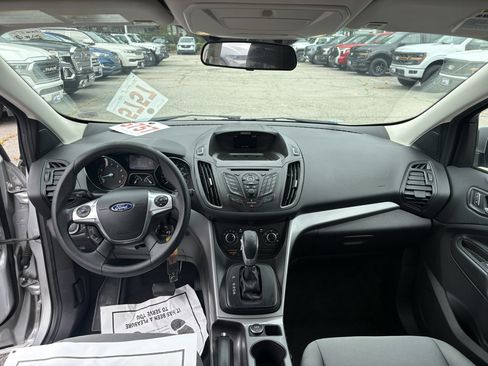 Used 2016 Ford Escape SE FWD image 12