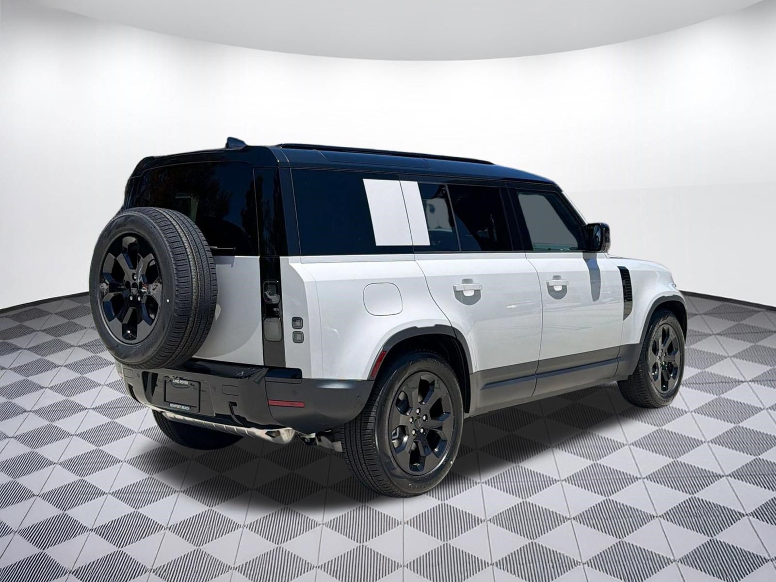 New 2026 Land Rover Defender 110 S AWD/4WD image 9