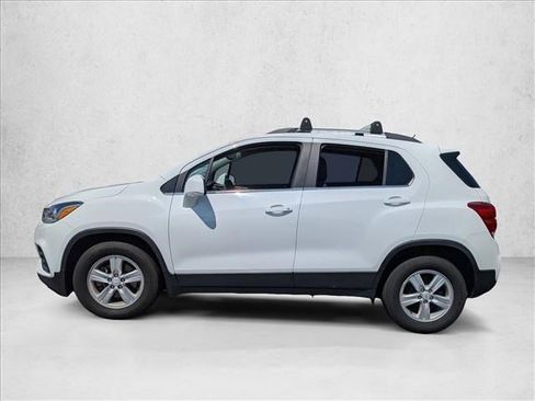 Used 2020 Chevrolet Trax LT FWD image 9
