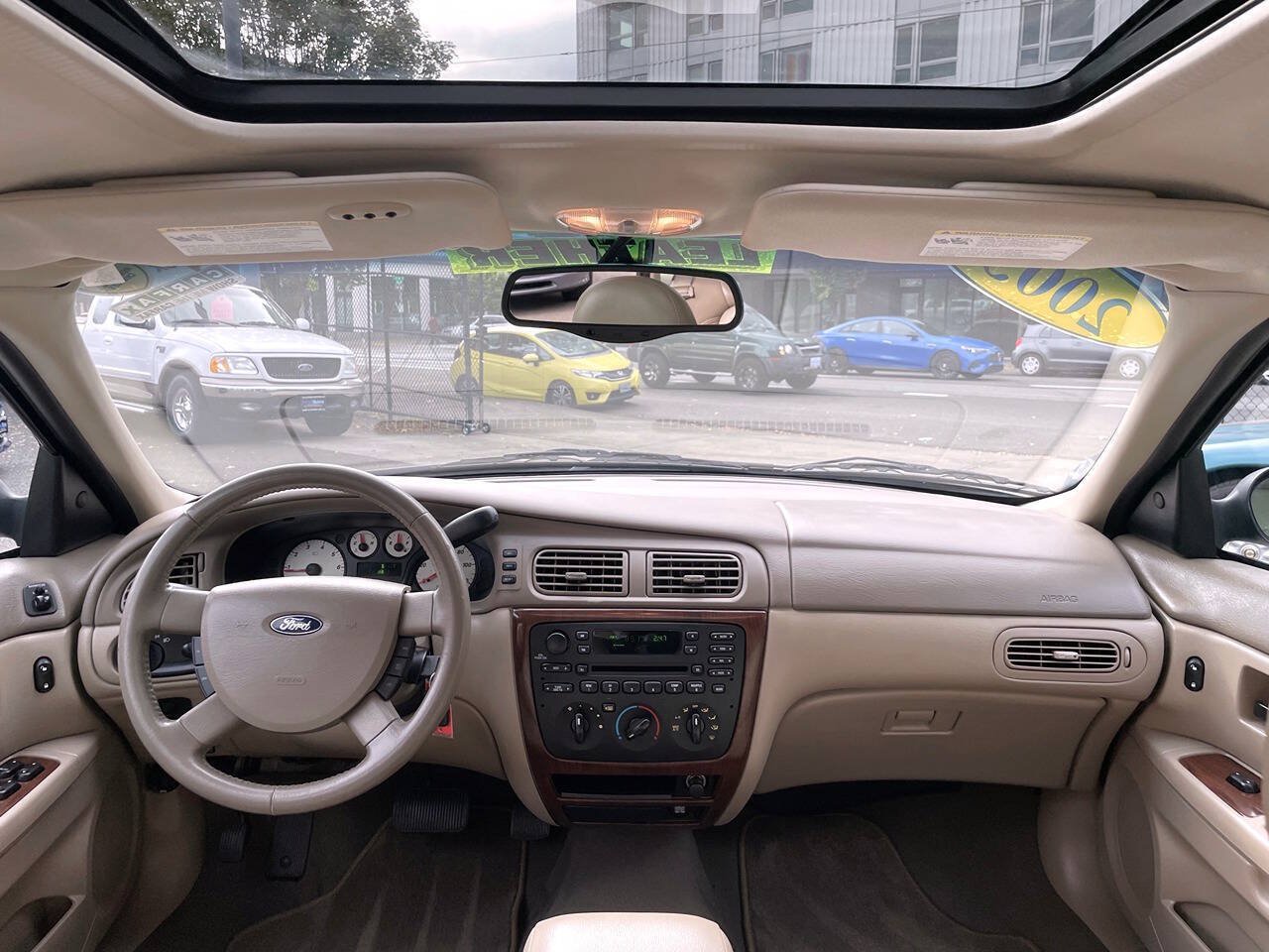 Used 2005 Ford Taurus SEL FWD image 16