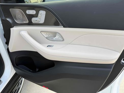 Used 2024 Mercedes-Benz GLS 63 AMG 4MATIC image 40