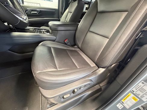 Used 2025 Chevrolet Tahoe LT AWD/4WD image 17