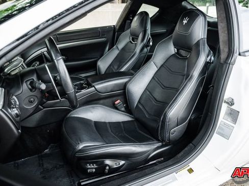 Used 2013 Maserati GranTurismo Sport image 4
