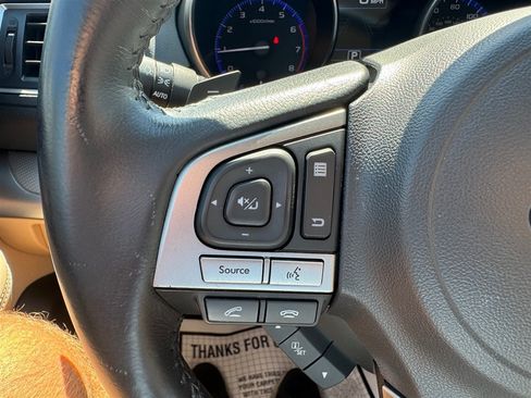 Used 2017 Subaru Outback 2.5i Premium AWD/4WD image 13