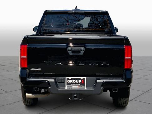 Used 2024 Toyota Tacoma SR5 image 9