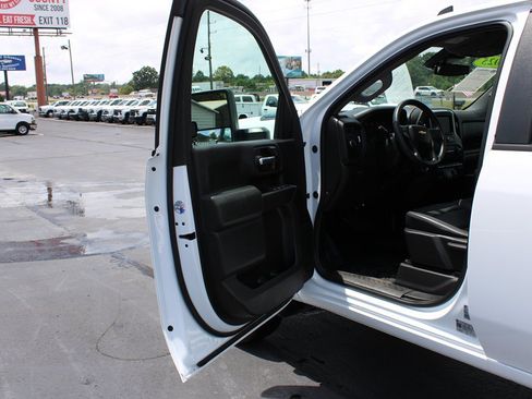 Used 2025 Chevrolet Silverado 2500 W/T w/ WT Convenience Package RWD image 26