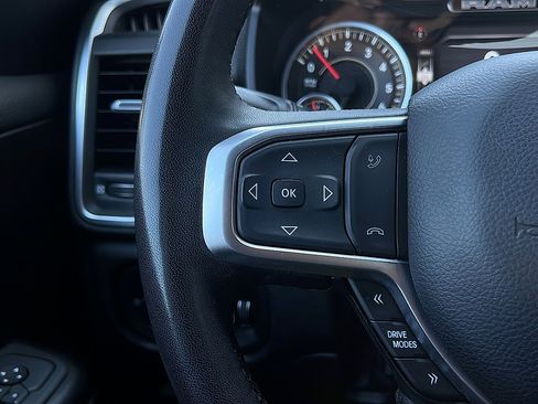 Used 2025 RAM 1500 Big Horn AWD/4WD image 11