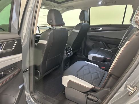 New 2026 Volkswagen Atlas Peak Edition AWD/4WD image 24