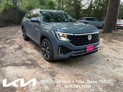 Used 2025 Volkswagen Atlas Cross Sport SEL Premium R-Line