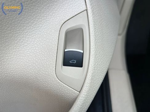 Used 2017 Volkswagen Passat 1.8T SE image 40