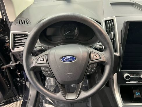 Used 2024 Ford Edge SE w/ Black Appearance Package image 20