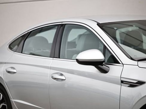 Used 2024 Hyundai Sonata SEL image 3