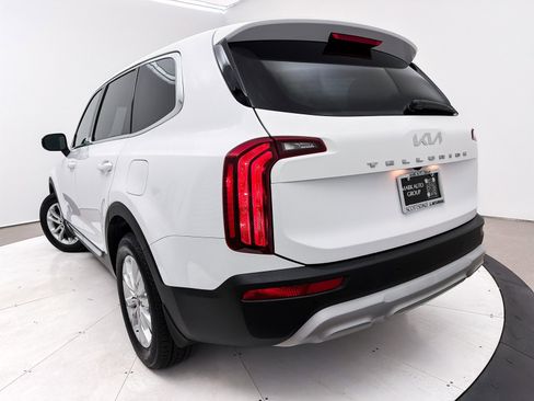 Used 2022 Kia Telluride LX image 8