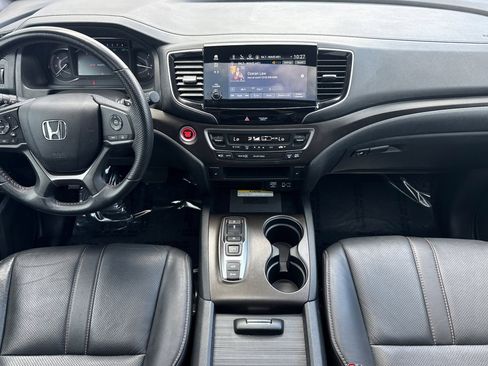 Used 2023 Honda Passport TrailSport image 27