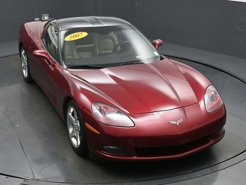 Used 2007 Chevrolet Corvette Coupe w/ Preferred Equipment Group RWD image 52