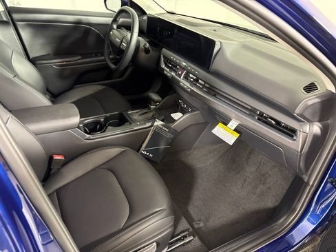 New 2026 Kia K4 EX FWD image 18