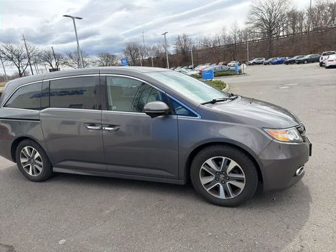 Used 2014 Honda Odyssey Touring image 17