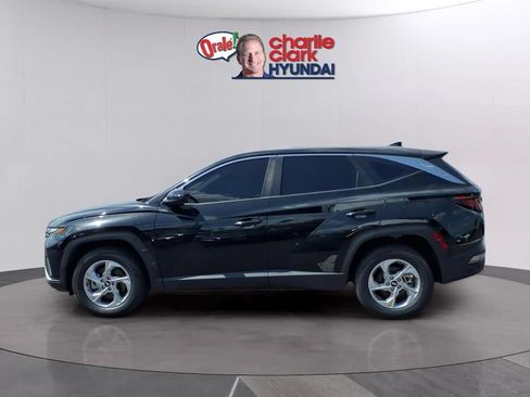 Used 2024 Hyundai Tucson SE AWD/4WD image 2