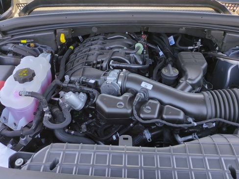 New 2025 Jeep Grand Cherokee Overland w/ Trailer Tow Package image 22