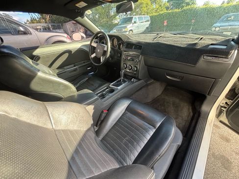 Used 2009 Dodge Challenger R/T image 26