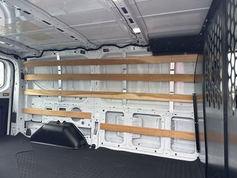 Used 2025 Ford Transit 250 Low Roof w/ Exterior Upgrade Package RWD image 6