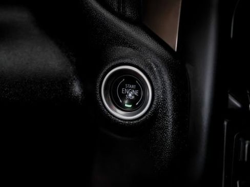Used 2022 Chevrolet Silverado 2500 LT w/ Convenience Package AWD/4WD image 21
