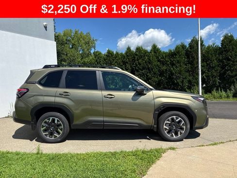 New 2026 Subaru Forester Premium AWD/4WD image 2