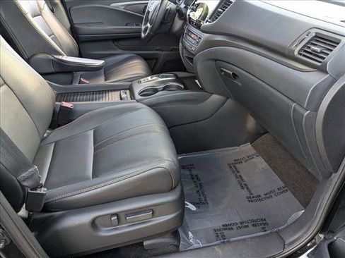 Certified 2023 Honda Passport TrailSport image 20