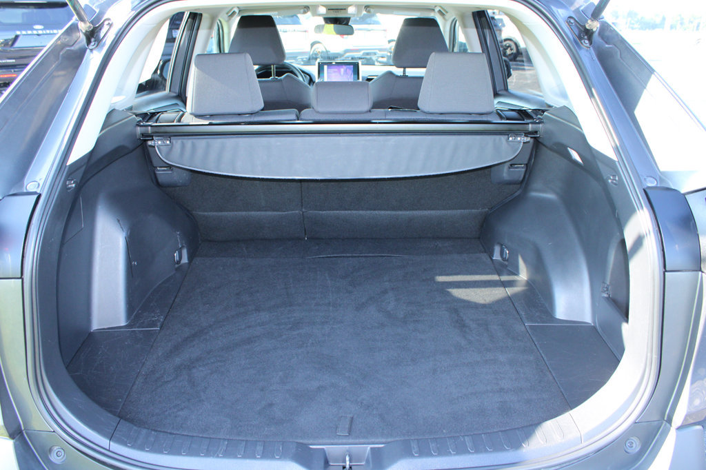 Used 2025 Toyota RAV4 XLE FWD image 11