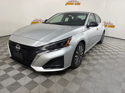 Used 2024 Nissan Altima 2.5 SV