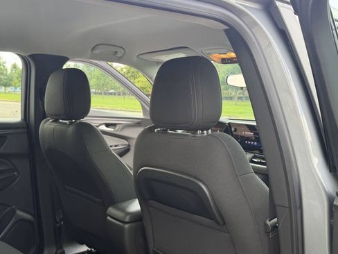 Used 2024 Chevrolet TrailBlazer LS FWD image 22