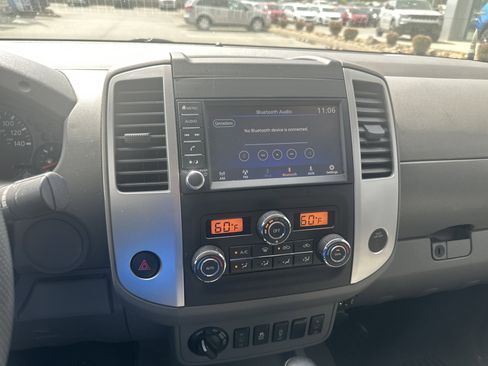 Used 2021 Nissan Frontier SV w/ Midnight Edition Floor Mats AWD/4WD image 36