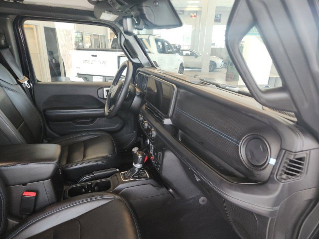 Used 2024 Jeep Wrangler Unlimited Rubicon 4xe AWD/4WD image 19