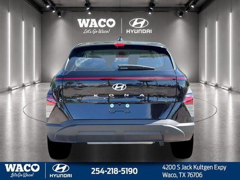 Used 2026 Hyundai Kona SE FWD image 8