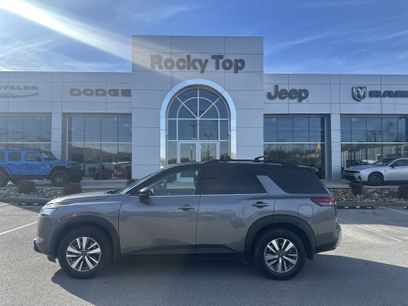 Used 2022 Nissan Pathfinder SL