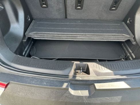 Used 2023 Chevrolet Bolt EUV Premier w/ Redline Edition FWD image 20