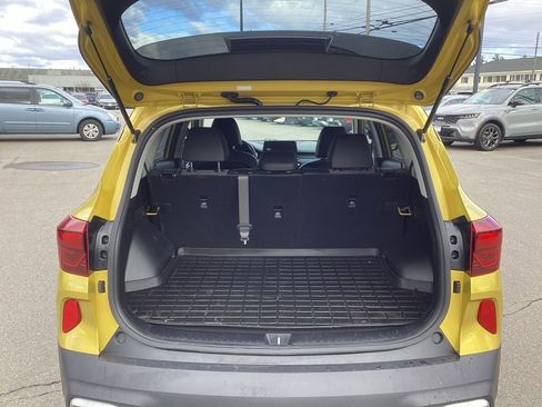 Used 2023 Kia Seltos S w/ Navigation Package AWD/4WD image 9